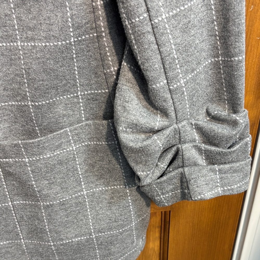 Tommy Hilfiger Gray Plaid Blazer Women’s Size 12 Preppy Scandi Girl Career EUC - Picture 3 of 9